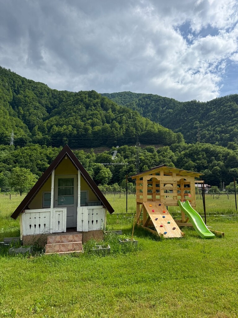 A-frame LaMonte Retreat