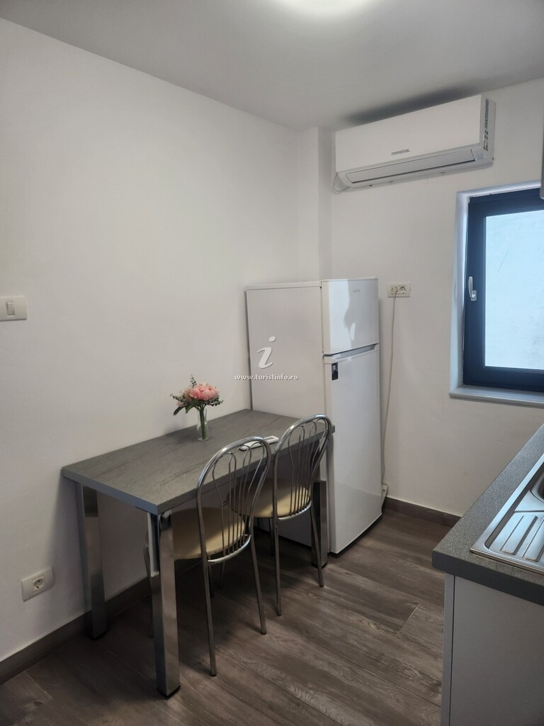 Apartamente Ema