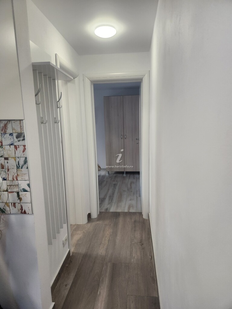 Apartamente Ema