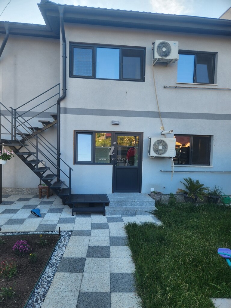 Apartamente Ema