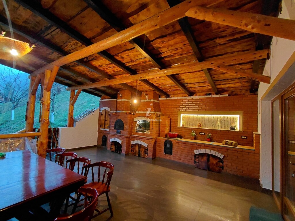 Pensiunea Casa de Sub Deal