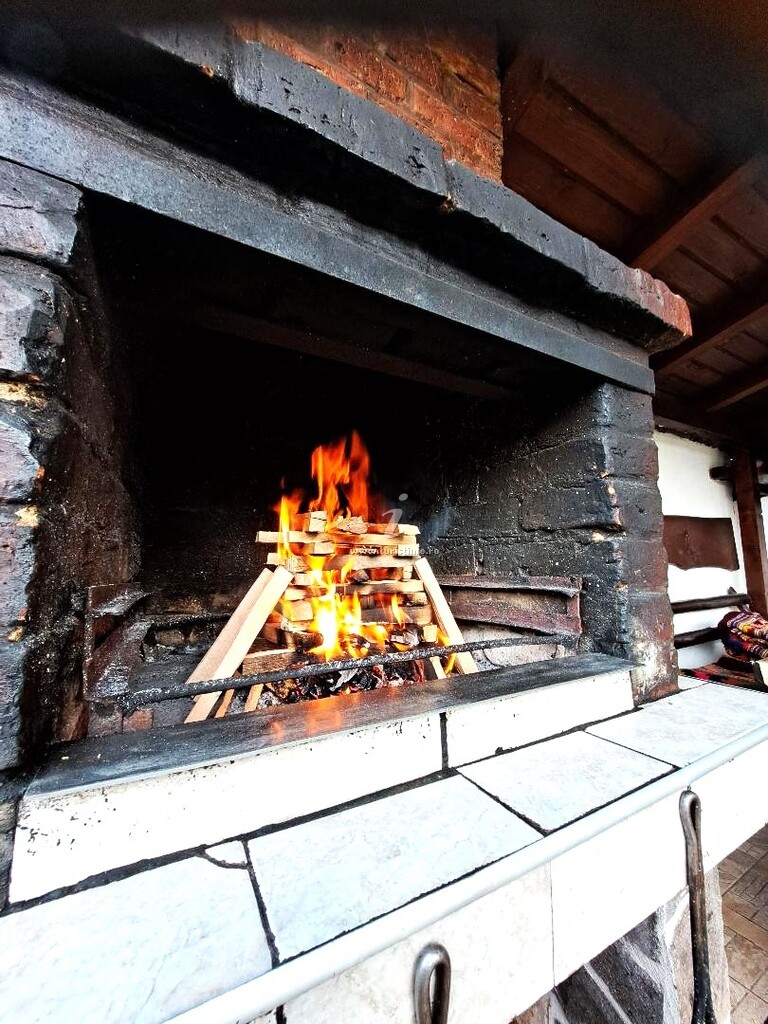 Camere de închiriat Casa Doi Crai