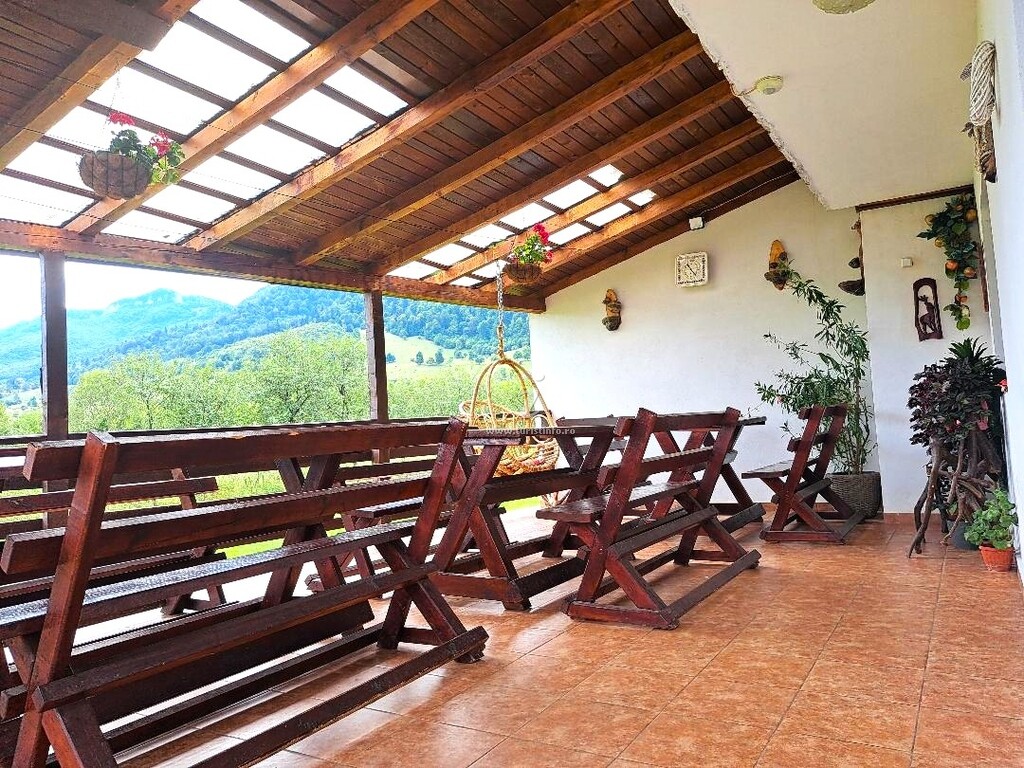 Camere de închiriat Casa Doi Crai