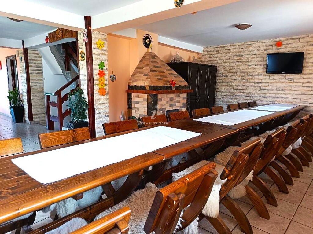 Camere de închiriat Casa Doi Crai