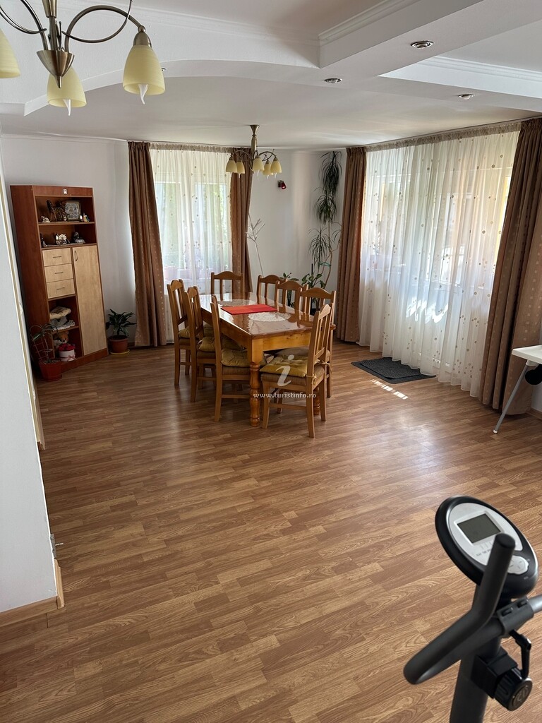 Vila Piatra Arsă