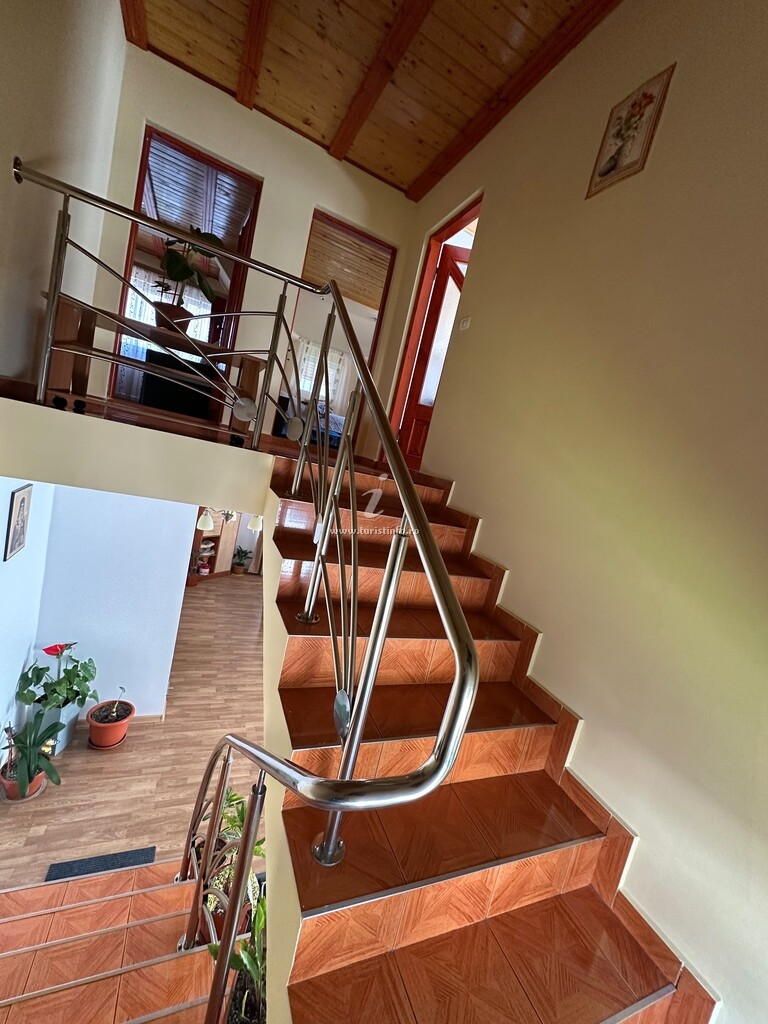 Vila Piatra Arsă