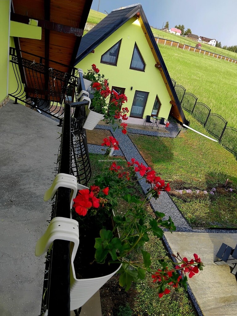 Casa Coșnencuța din Bucovina