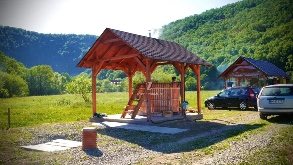 Căsuțele Pădurii
