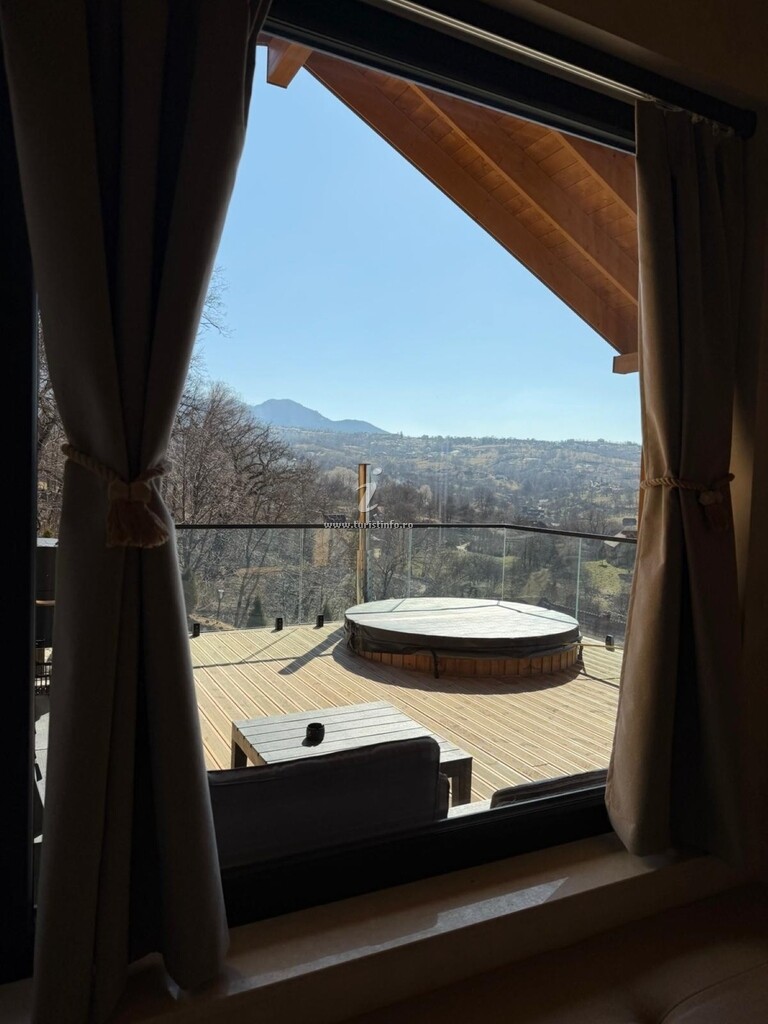 Cabana Royal Hill