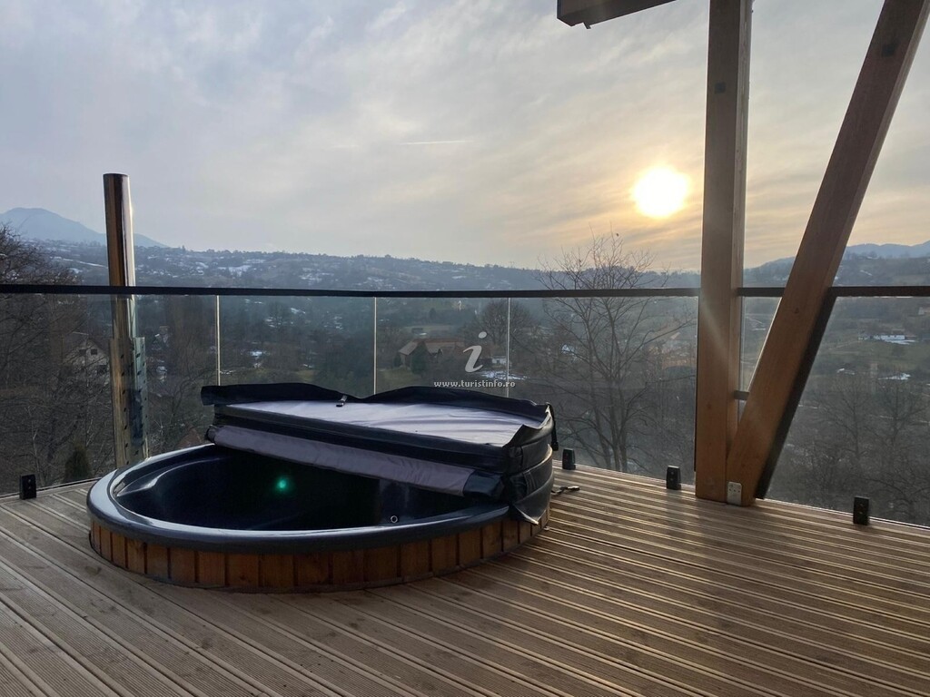 Cabana Royal Hill