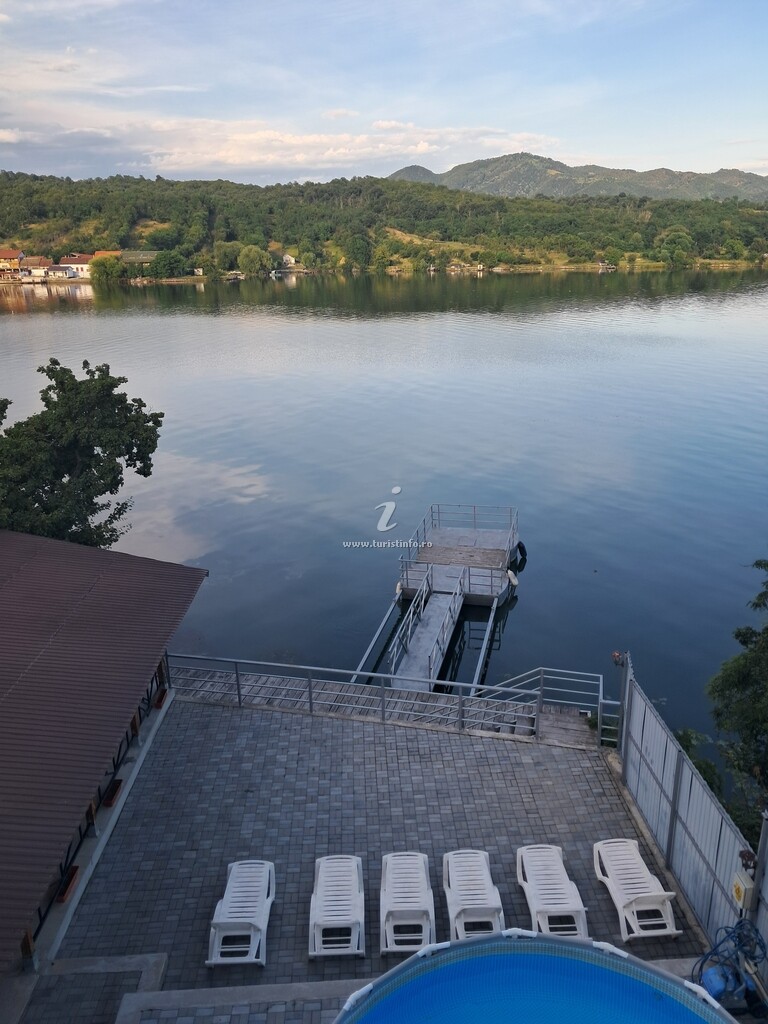 Casa din Golful Dunării