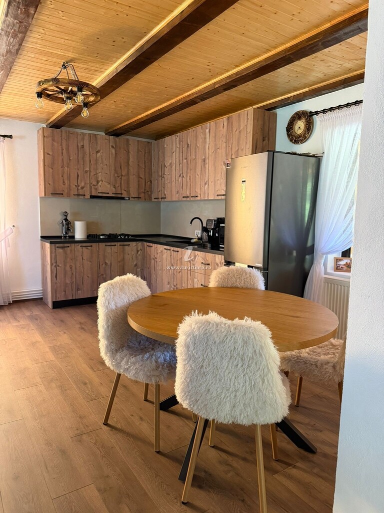 Cabana din Valea Streiului