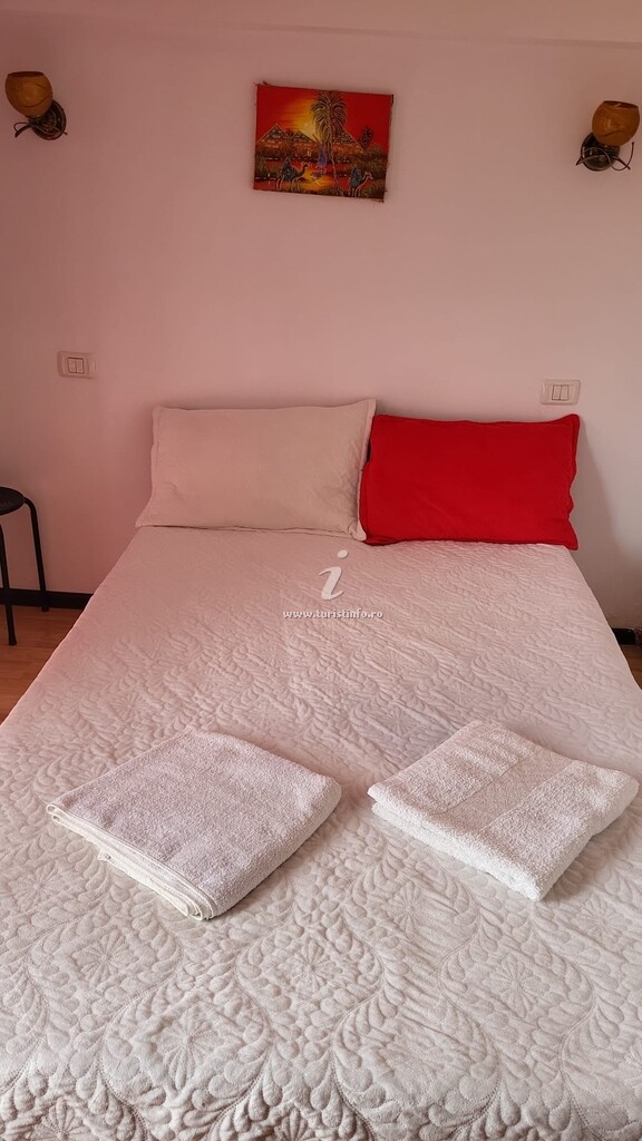 Camere de închiriat Denisa