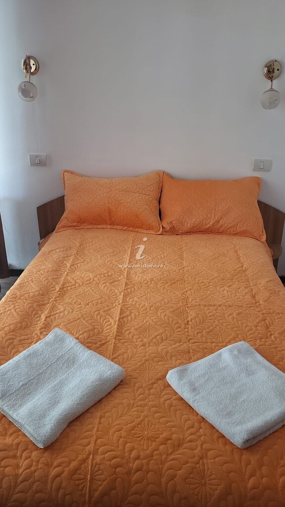 Camere de închiriat Denisa
