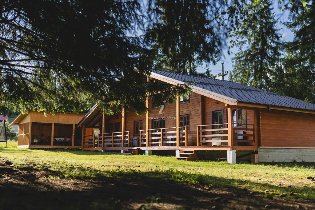 Camere de închiriat Casa cu Cerdac