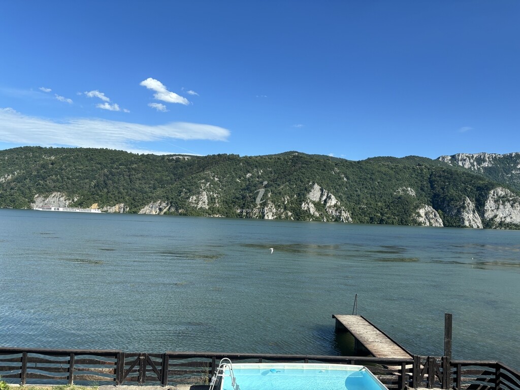 Casa de vacanță Albă