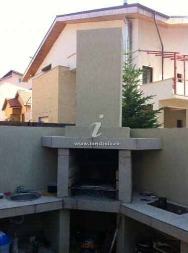 Casa de vacanță la Pitic