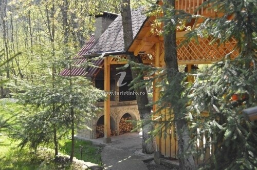 Pensiunea Paradisul Naturii