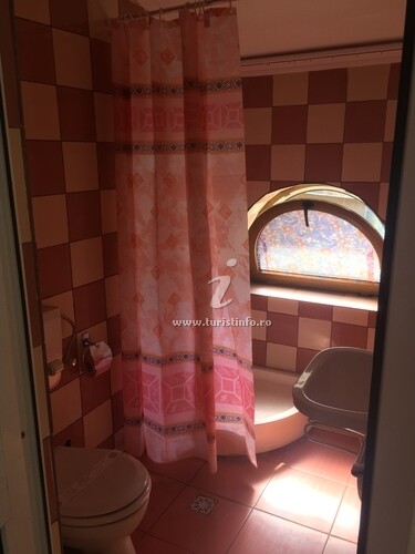 Camere de închiriat La Pasarelă
