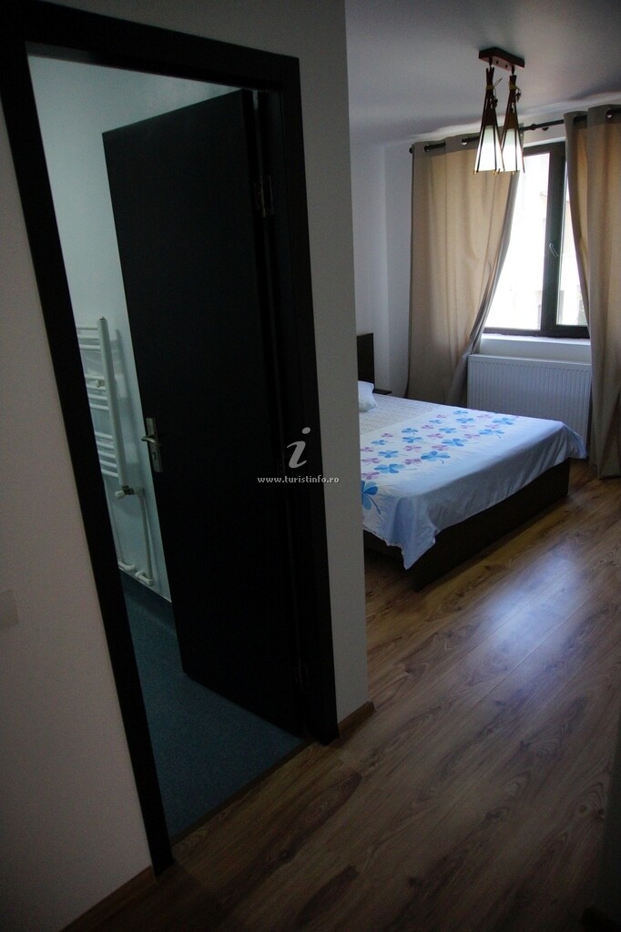 Casa de vacanță la Pitic
