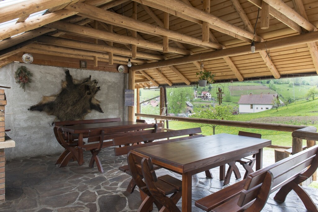 Camere de închiriat Casa Georgiana și Gabriel