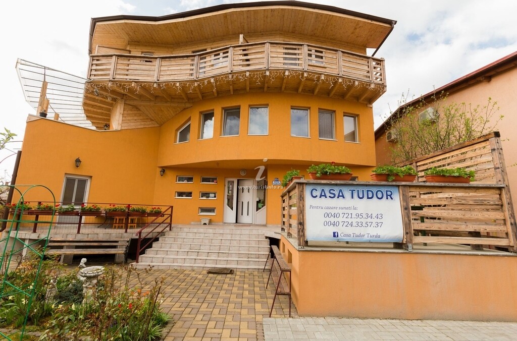 Casa Tudor