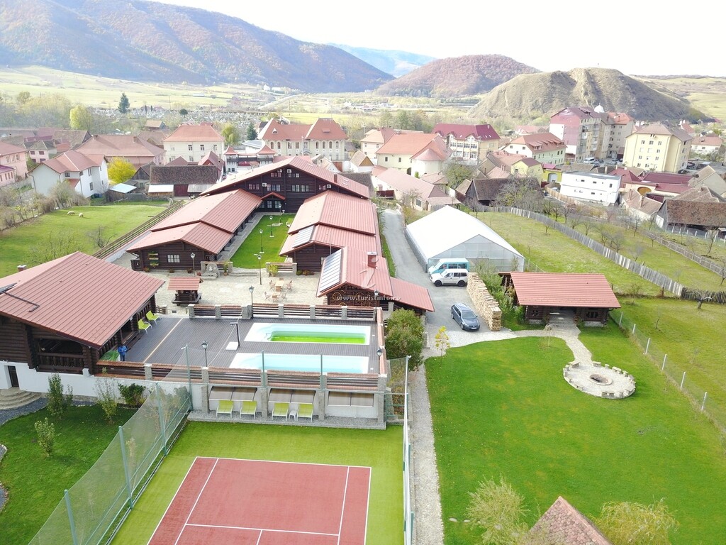 Pensiunea Conacul Maria Theresa