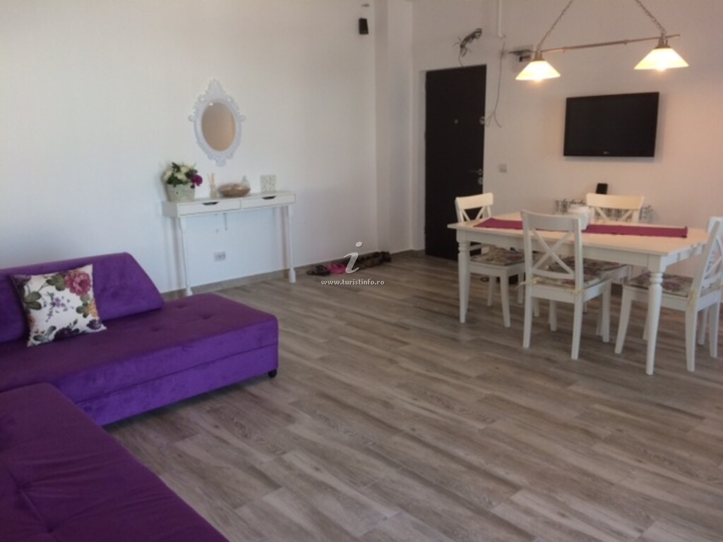 Apartament Andy la 30 metri de plajă
