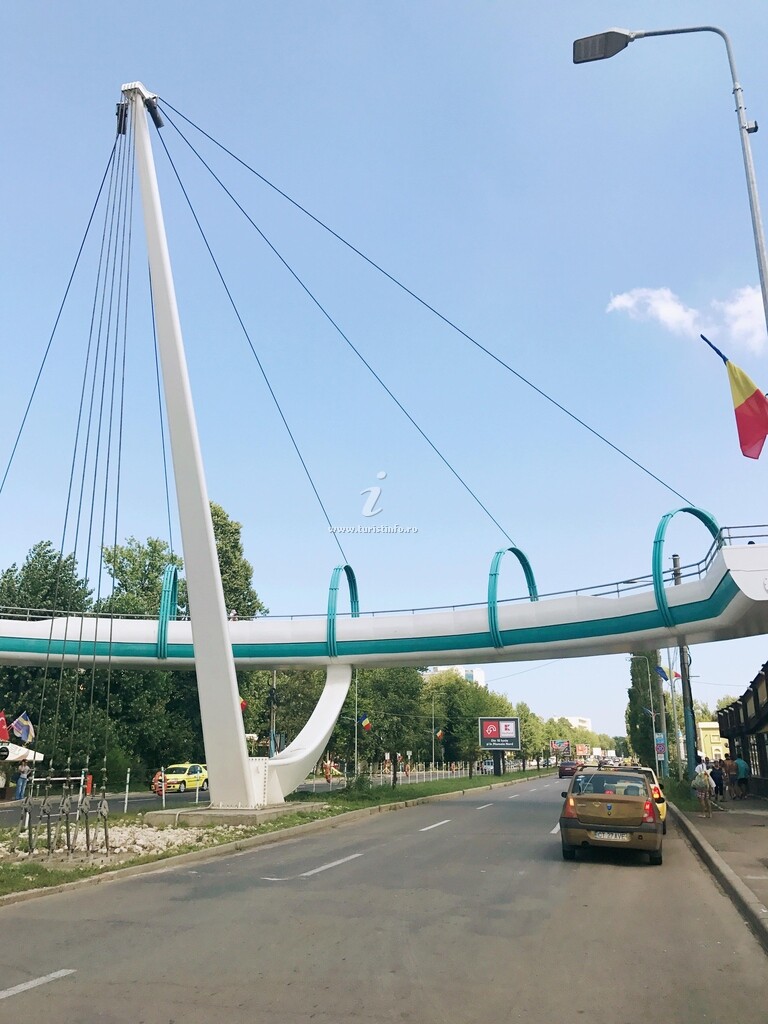 Camere de închiriat La Pasarelă