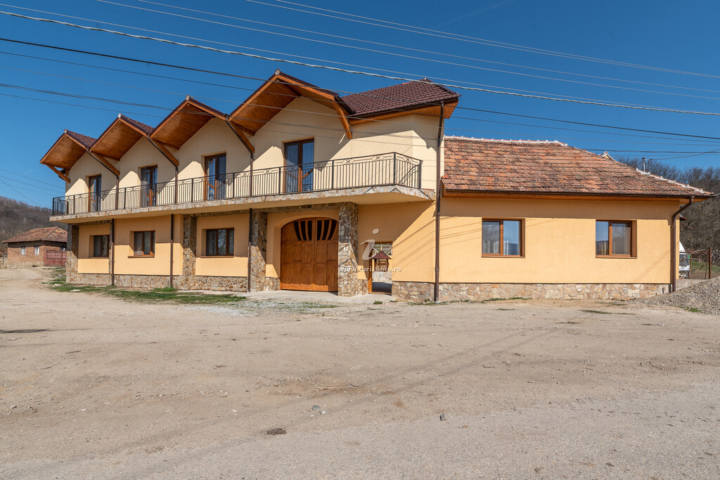 Pensiunea Agroturistică La Tușa Dușa