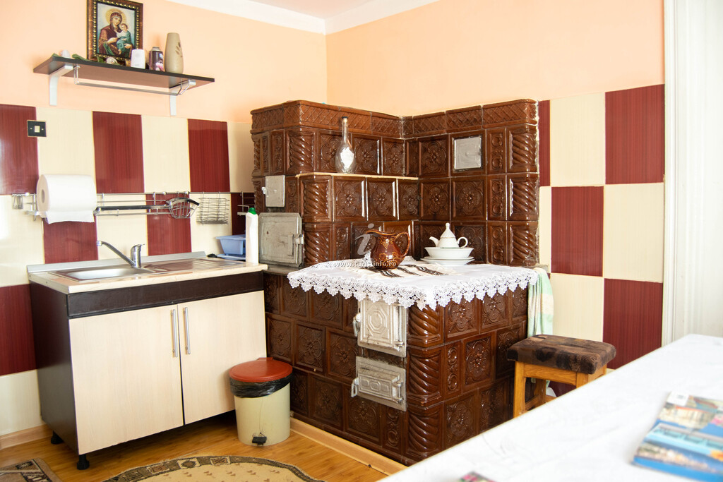 Casa Mioritică