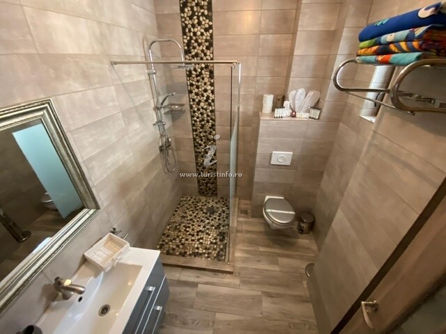 Apartament Andy la 30 metri de plajă