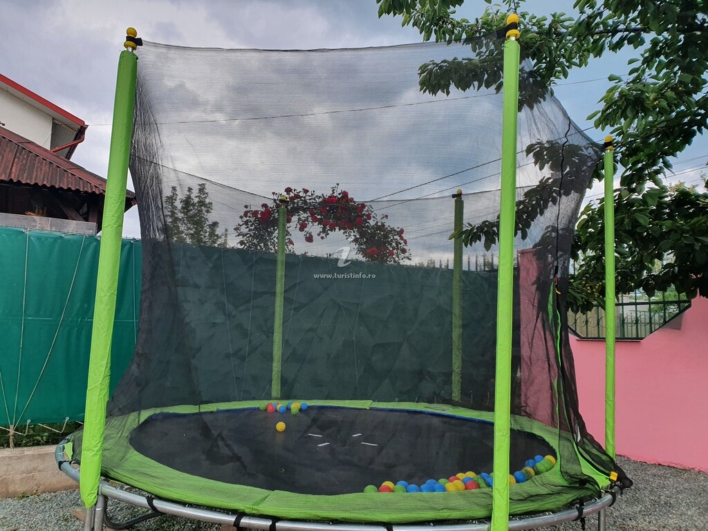Camere de închiriat La Fery