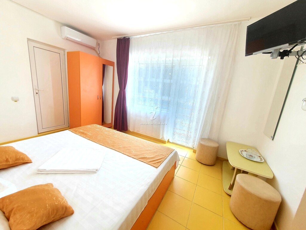 Camere de închiriat La Fery