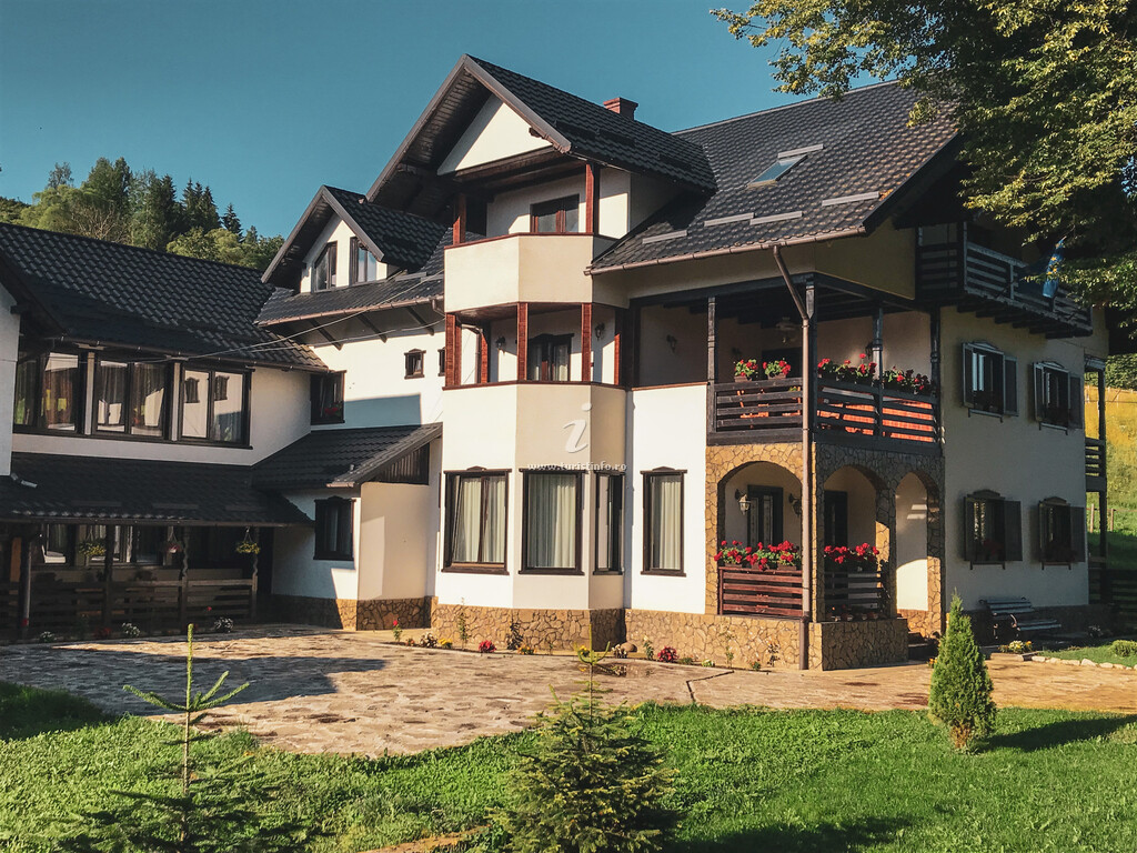 Pensiunea Casa Corlățeni