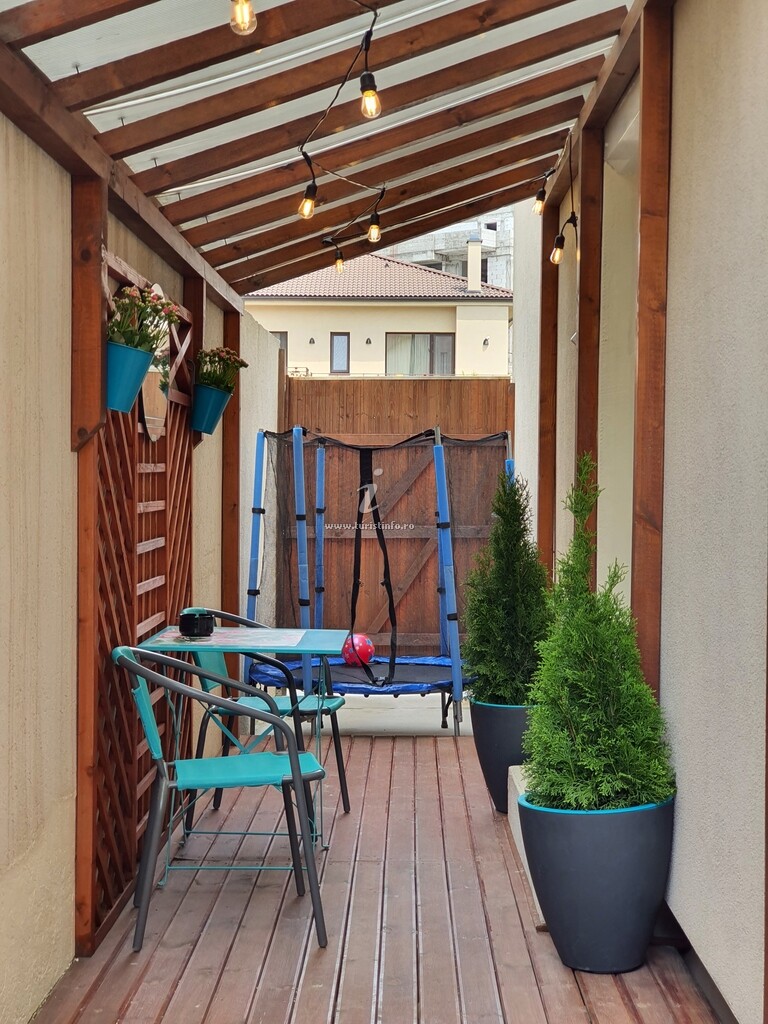 Apartament și garsonieră dublă The Place