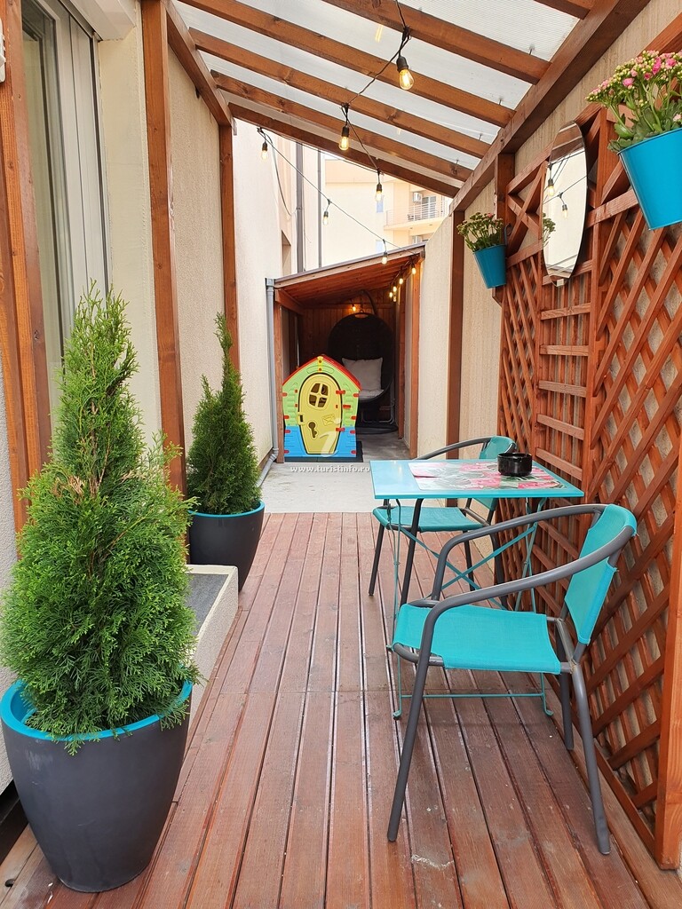Apartament și garsonieră dublă The Place