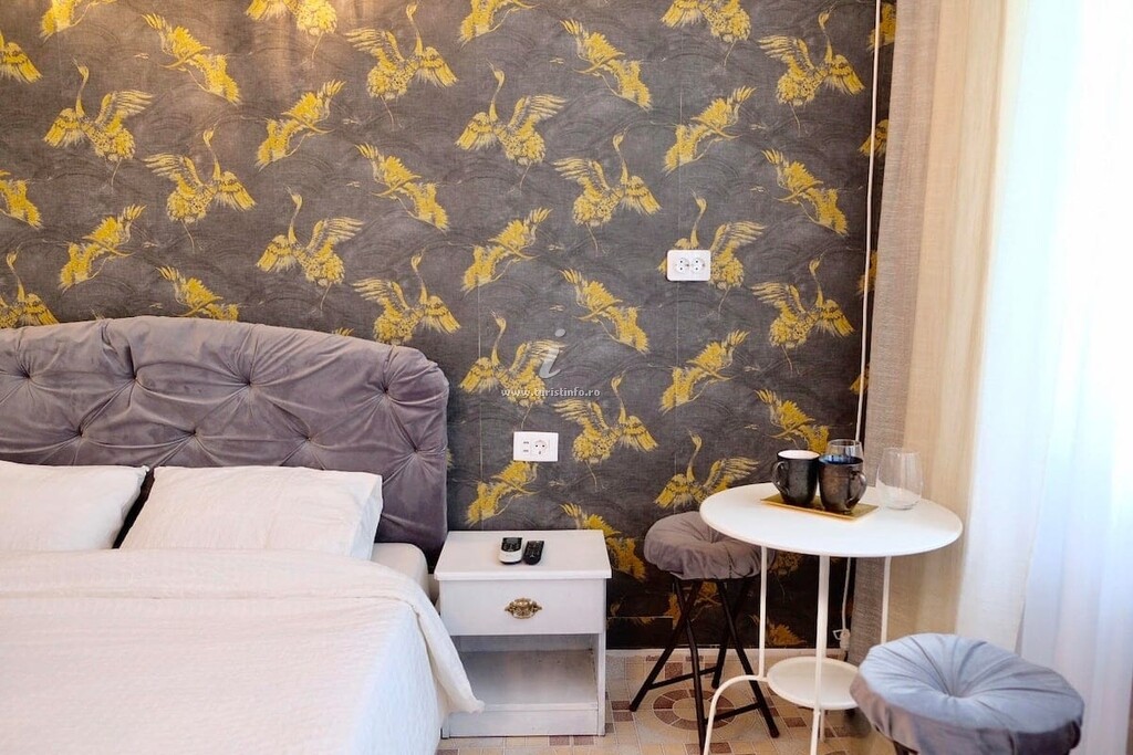 Garsoniera Intim Room
