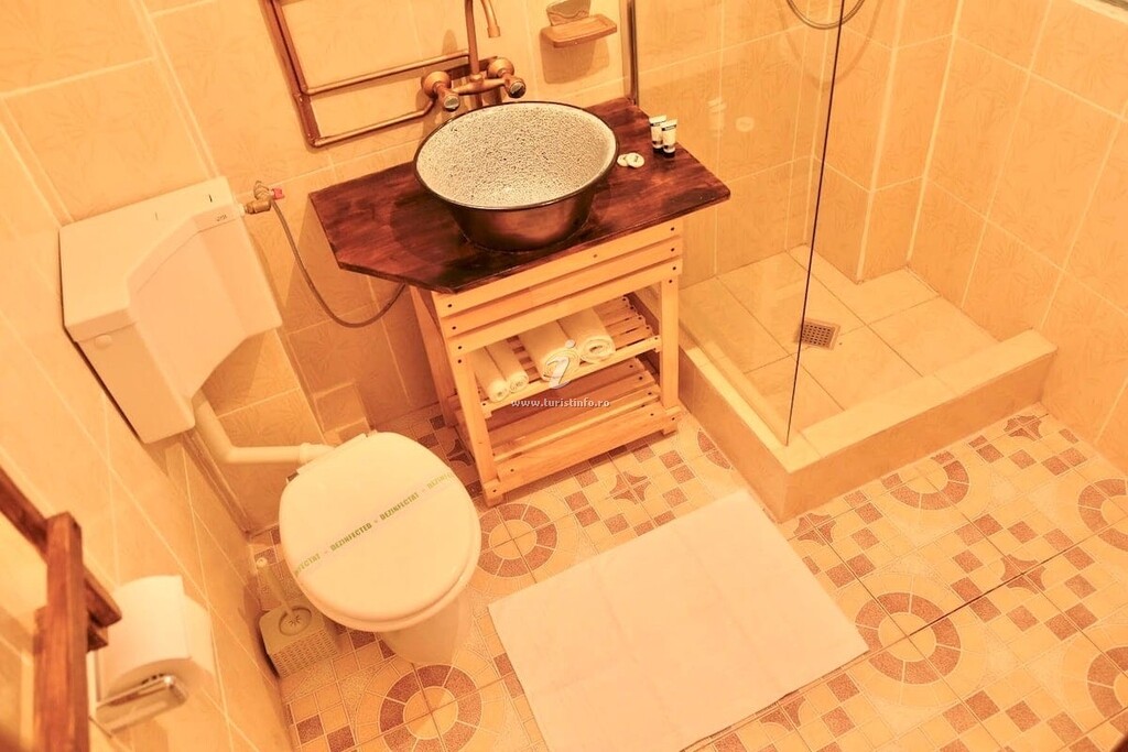 Garsoniera Intim Room