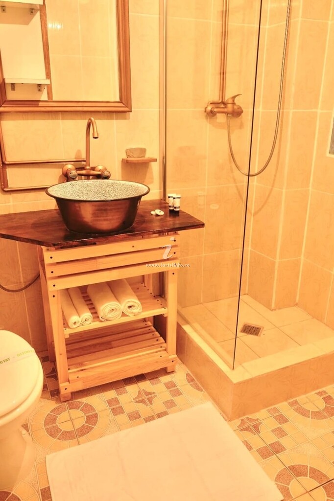 Garsoniera Intim Room