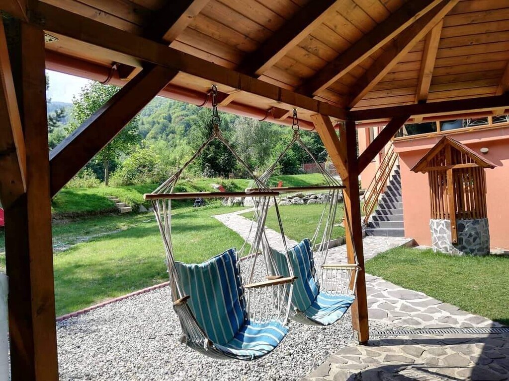 Camere de închiriat SeviCris