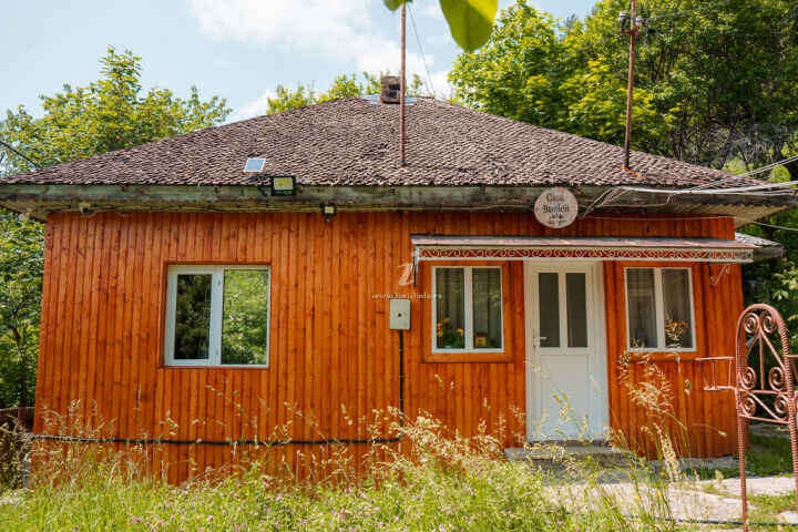 Cătunul Lacului Fermecat